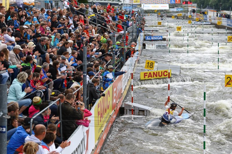 Světový pohár ve vodním slalomu letos 6. až 8. září vyvrcholí právě v české metropoli, kde se také rozdají tituly mistrů světa pro závodníky v extrémním slalomu.